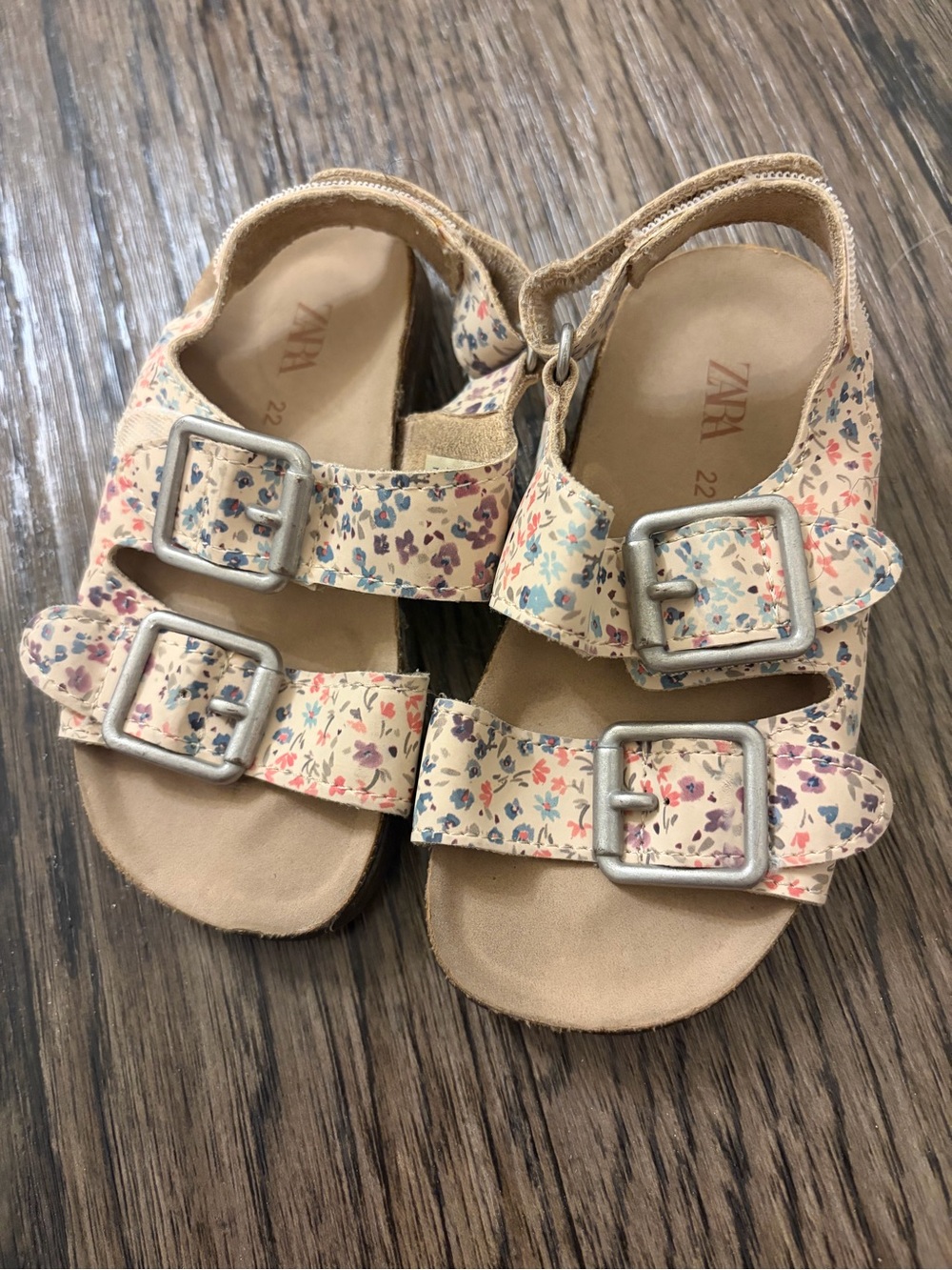 ZARA Kids Beige Floral Buckle Sandals